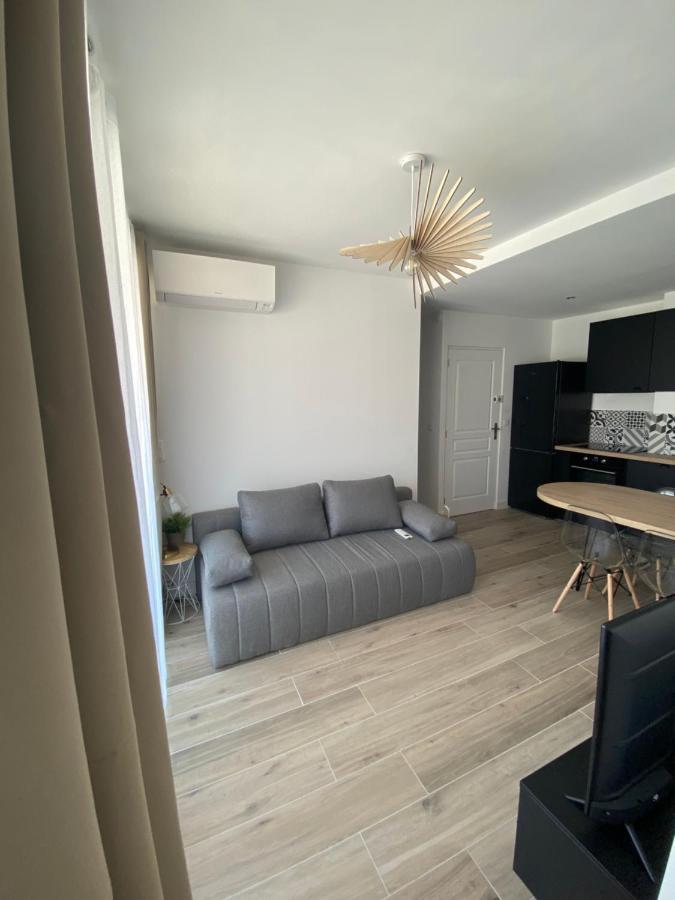 Ajaccio Magnifique T2 37M2 Centre Ville Vue Mer Au Bord De La Plage Neuf 4 Couchages Balcon Parking Prive Ferme Clim Wifi 外观 照片
