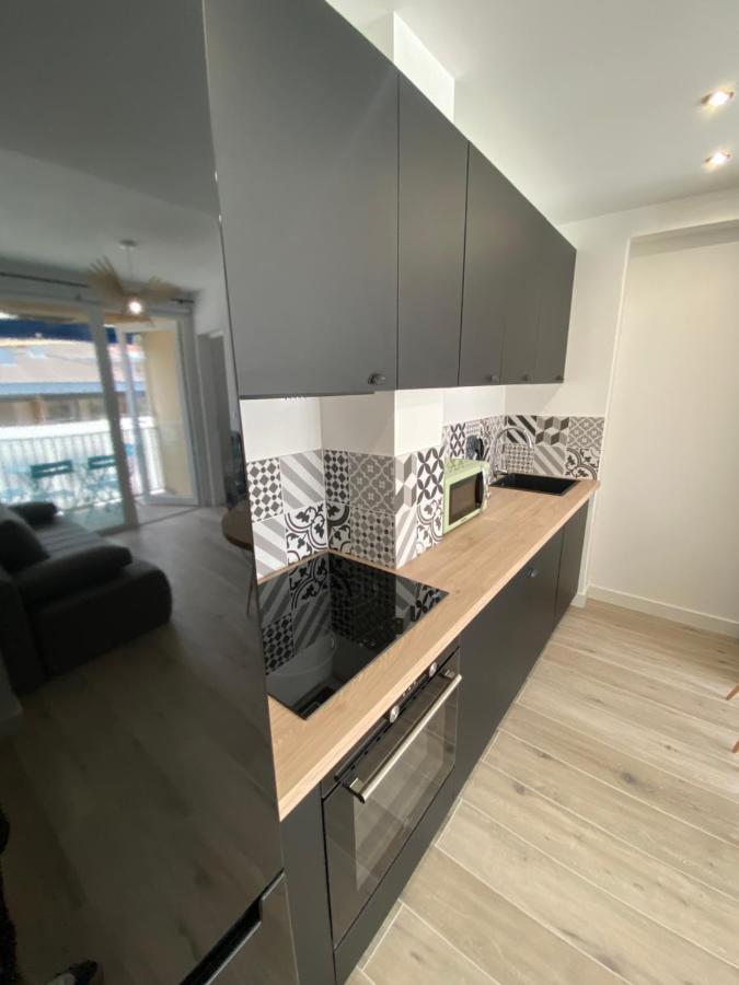 Ajaccio Magnifique T2 37M2 Centre Ville Vue Mer Au Bord De La Plage Neuf 4 Couchages Balcon Parking Prive Ferme Clim Wifi 外观 照片