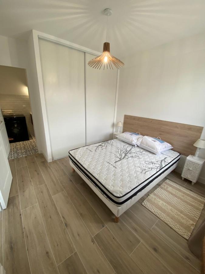 Ajaccio Magnifique T2 37M2 Centre Ville Vue Mer Au Bord De La Plage Neuf 4 Couchages Balcon Parking Prive Ferme Clim Wifi 外观 照片