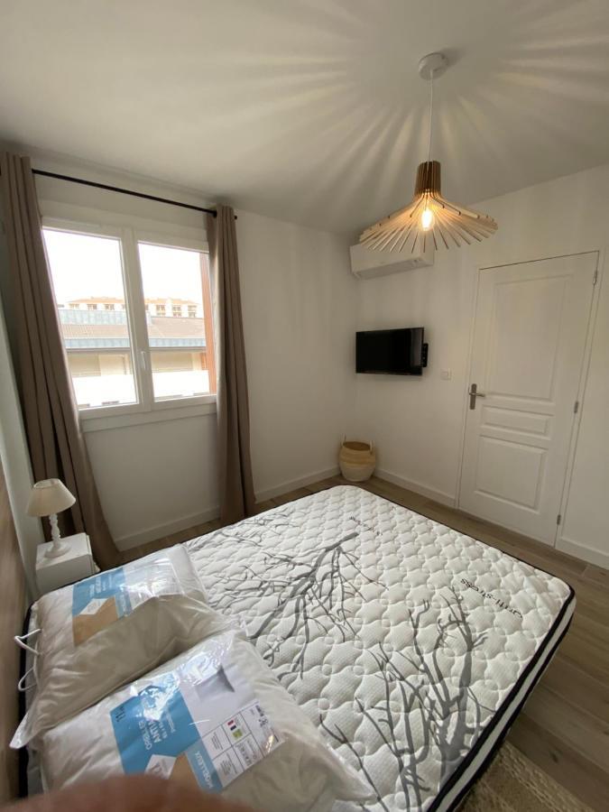 Ajaccio Magnifique T2 37M2 Centre Ville Vue Mer Au Bord De La Plage Neuf 4 Couchages Balcon Parking Prive Ferme Clim Wifi 外观 照片
