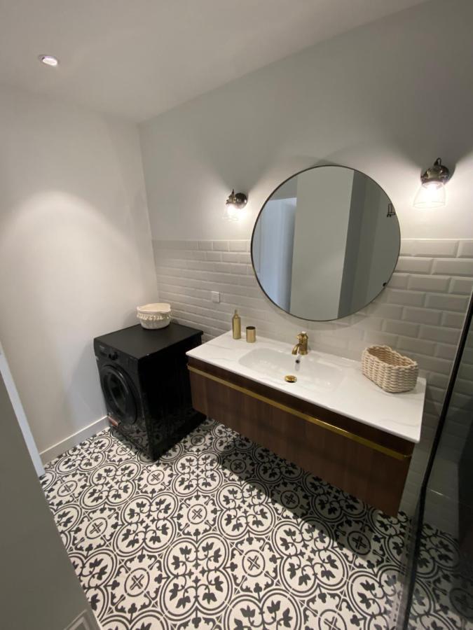 Ajaccio Magnifique T2 37M2 Centre Ville Vue Mer Au Bord De La Plage Neuf 4 Couchages Balcon Parking Prive Ferme Clim Wifi 外观 照片