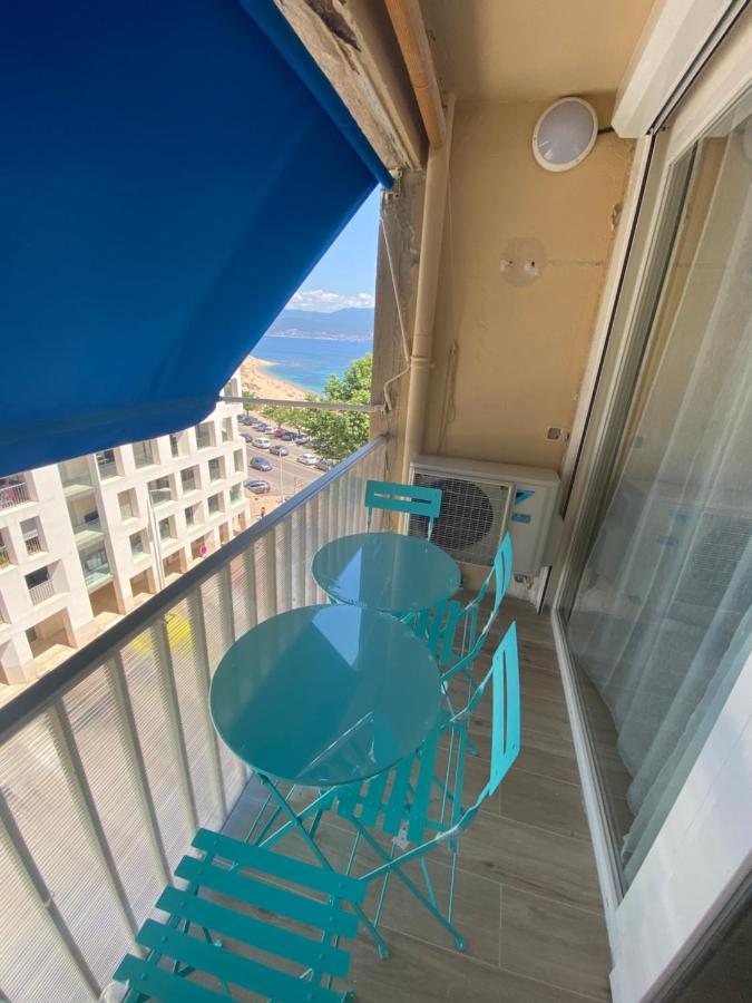 Ajaccio Magnifique T2 37M2 Centre Ville Vue Mer Au Bord De La Plage Neuf 4 Couchages Balcon Parking Prive Ferme Clim Wifi 外观 照片