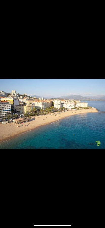 Ajaccio Magnifique T2 37M2 Centre Ville Vue Mer Au Bord De La Plage Neuf 4 Couchages Balcon Parking Prive Ferme Clim Wifi 外观 照片